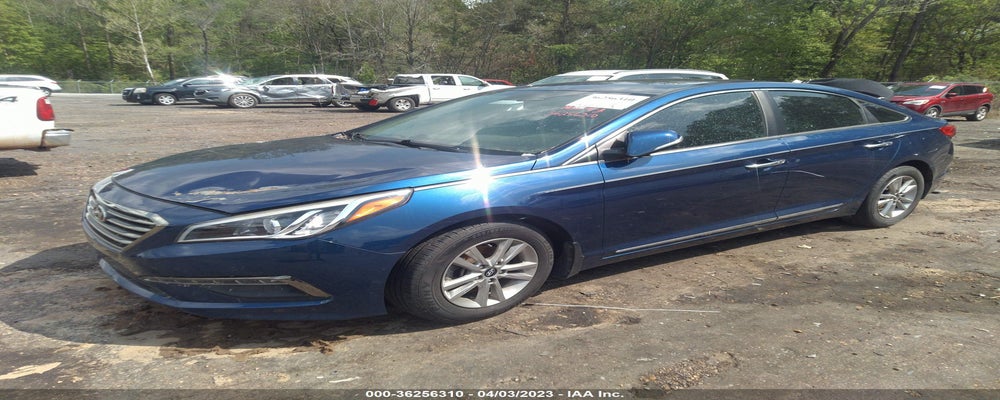 5NPE24AA7FH159818 2015 HYUNDAI SONATA photo no. 2