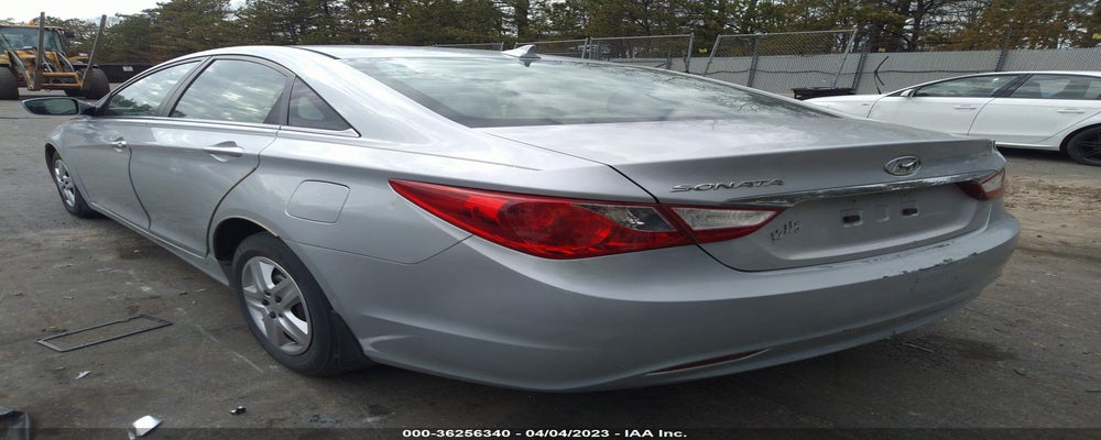 5NPEB4AC9CH392869 2012 HYUNDAI SONATA photo no. 3