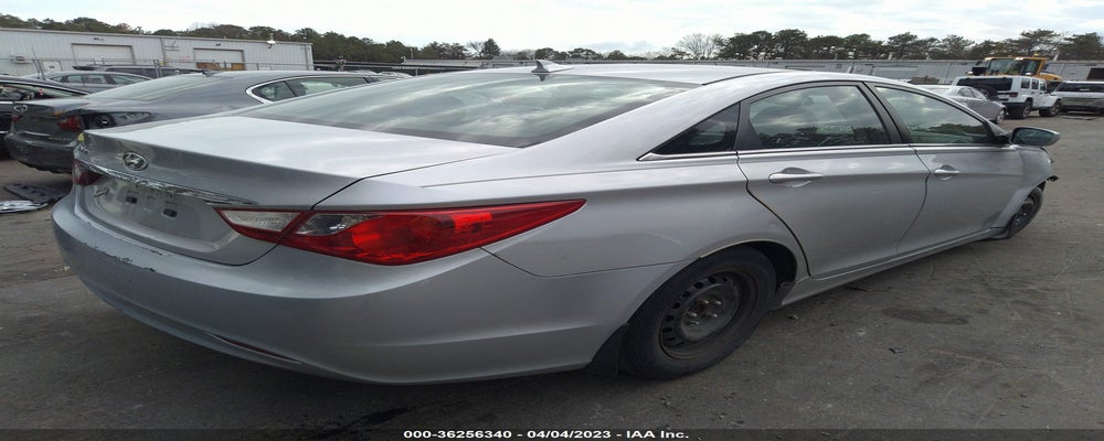 5NPEB4AC9CH392869 2012 HYUNDAI SONATA photo no. 4