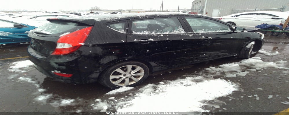KMHCU5AE9DU096584 2013 HYUNDAI ACCENT photo no. 4
