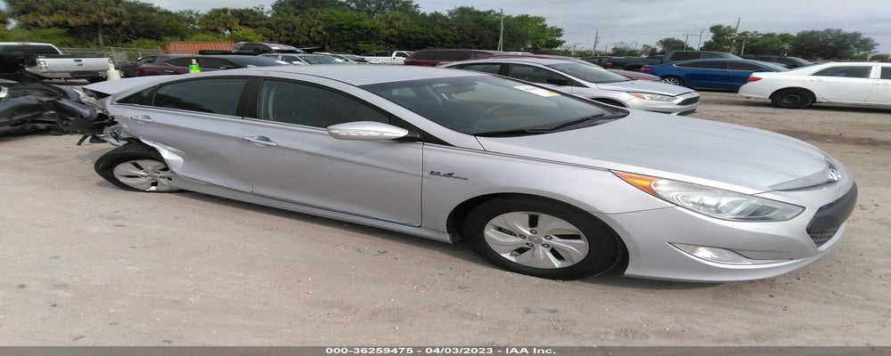 KMHEC4A46FA127937 2015 HYUNDAI SONATA photo no. 8