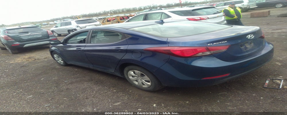 5NPDH4AE7GH792074 2016 HYUNDAI ELANTRA photo no. 3