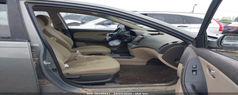 KMHDU4AD8AU954161 2010 HYUNDAI ELANTRA photo no. 5