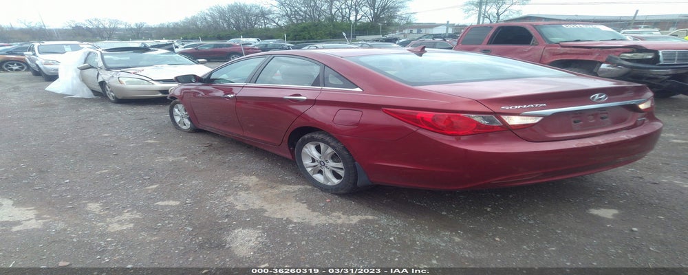 5NPEC4AC3BH111385 2011 HYUNDAI SONATA photo no. 3
