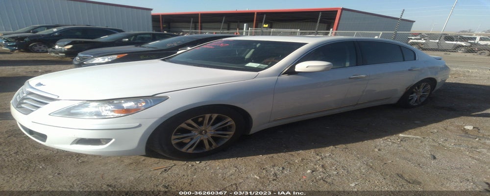 KMHGC4DFXBU116373 2011 HYUNDAI GENESIS photo no. 2