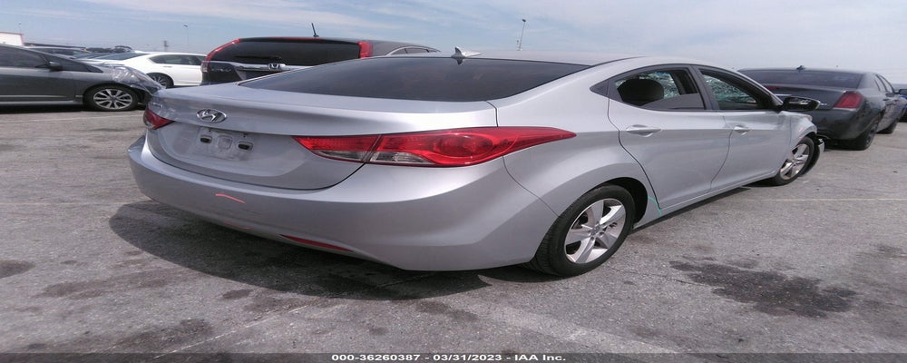 5NPDH4AE6DH339480 2013 HYUNDAI ELANTRA photo no. 4