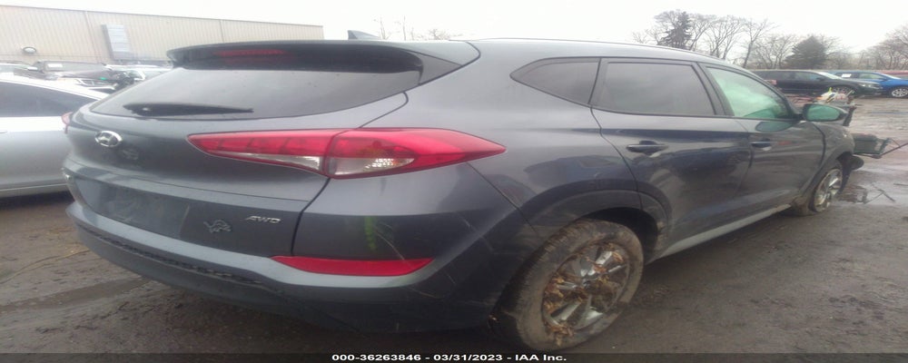 KM8J3CA40JU745612 2018 HYUNDAI TUCSON photo no. 4