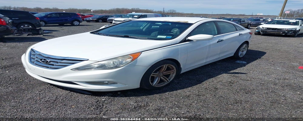 5NPEC4AC3BH106896 2011 HYUNDAI SONATA photo no. 2