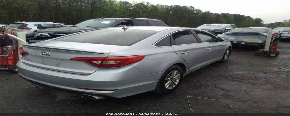 5NPE24AF8FH170290 2015 HYUNDAI SONATA photo no. 4