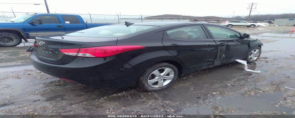 5NPDH4AE7DH335891 2013 HYUNDAI ELANTRA photo no. 4