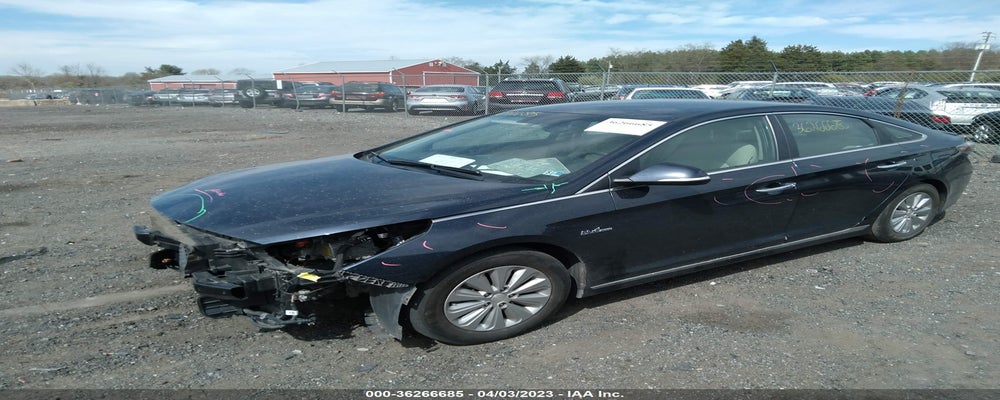 KMHE24L31HA069231 2017 HYUNDAI SONATA HYBRID photo no. 2