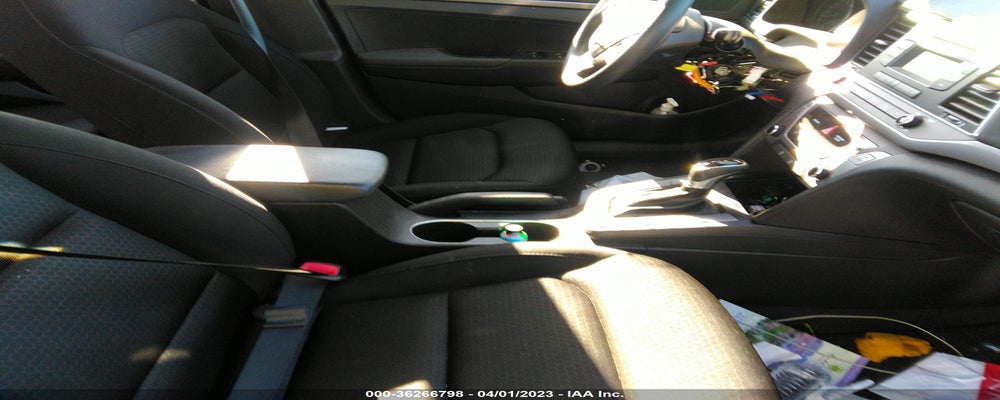 KMHD74LF1JU475554 2018 HYUNDAI ELANTRA photo no. 5