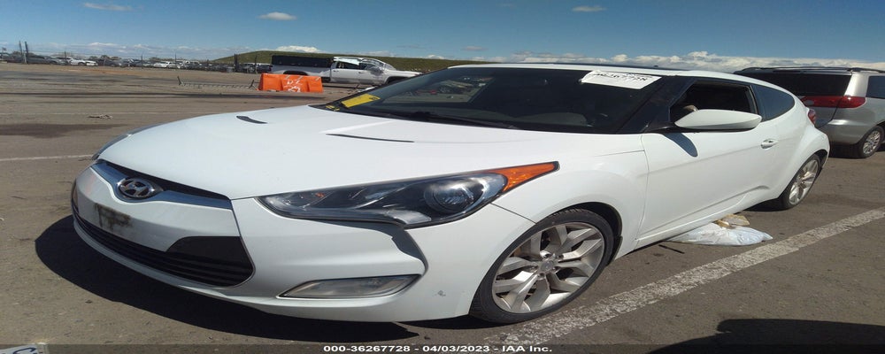 KMHTC6AD8CU084201 2012 HYUNDAI VELOSTER photo no. 2