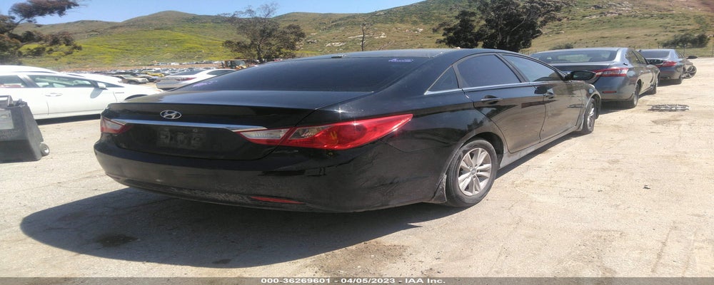 5NPEB4AC7BH269795 2011 HYUNDAI SONATA photo no. 4