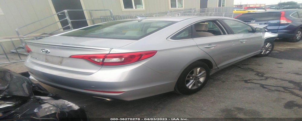 5NPE24AF1FH123778 2015 HYUNDAI SONATA photo no. 4