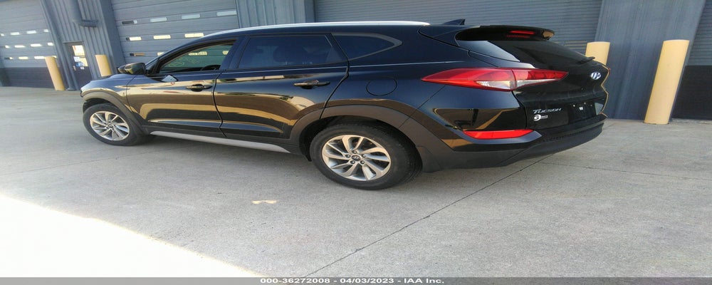 KM8J33A47JU758437 2018 HYUNDAI TUCSON photo no. 3