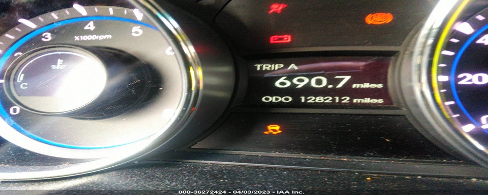 5NPEB4AC8CH369874 2012 HYUNDAI SONATA photo no. 7
