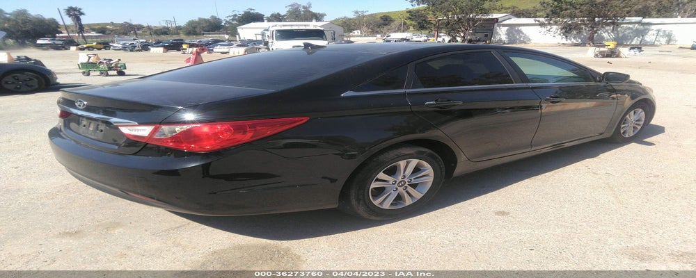 5NPEB4ACXBH201362 2011 HYUNDAI SONATA photo no. 4