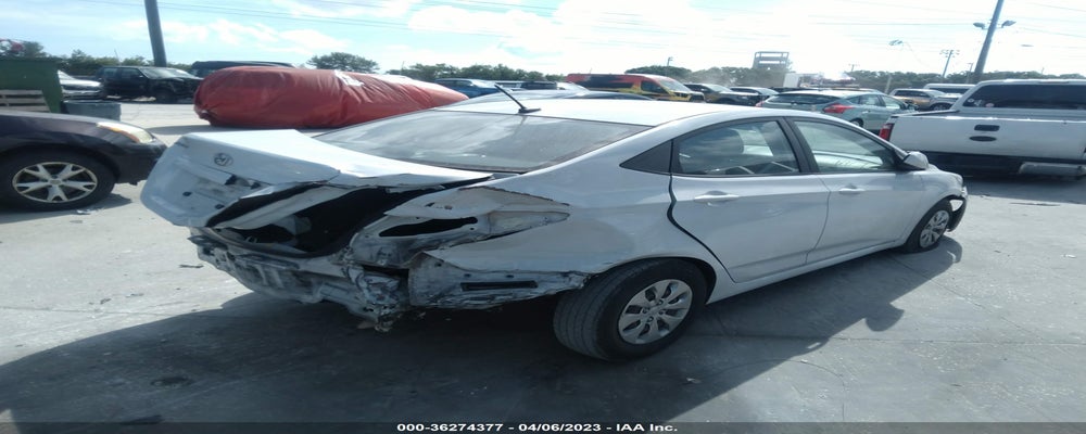 KMHCT4AE0HU374890 2017 HYUNDAI ACCENT photo no. 4