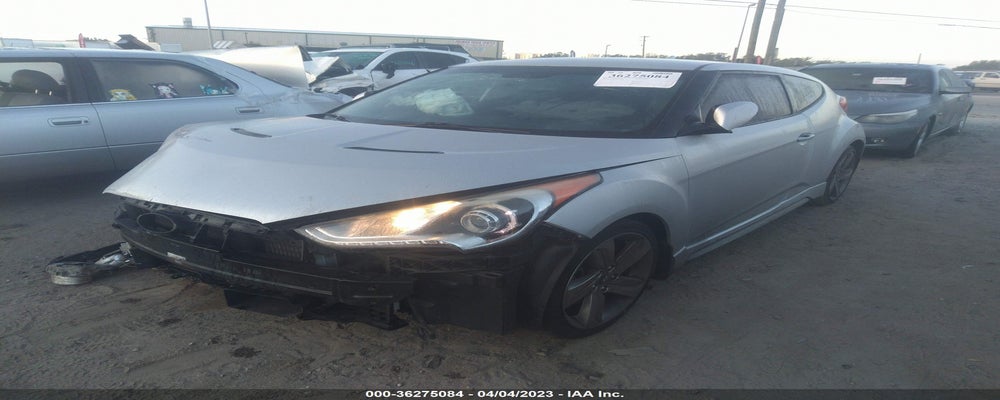 KMHTC6AE3DU174835 2013 HYUNDAI VELOSTER photo no. 2