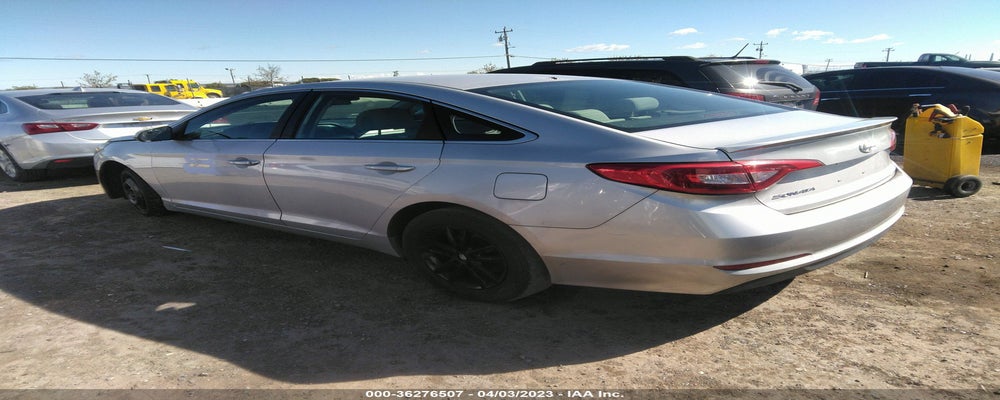 5NPE24AFXHH445113 2017 HYUNDAI SONATA photo no. 3