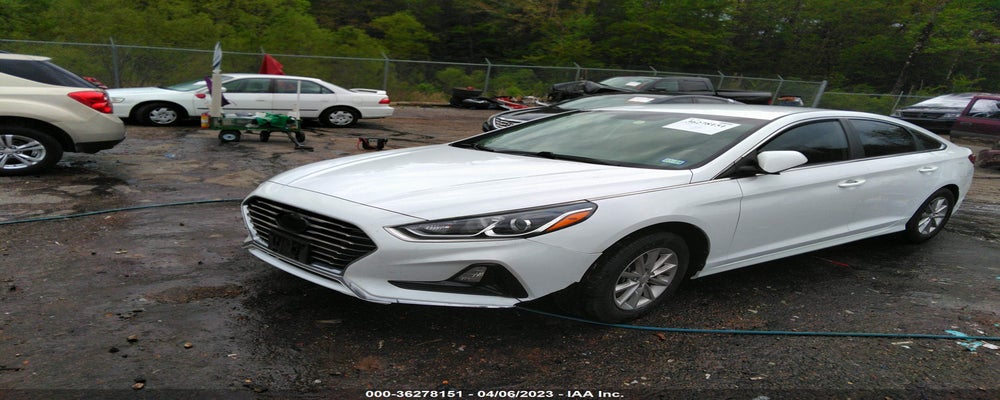 5NPE24AF0KH730104 2019 HYUNDAI SONATA photo no. 2