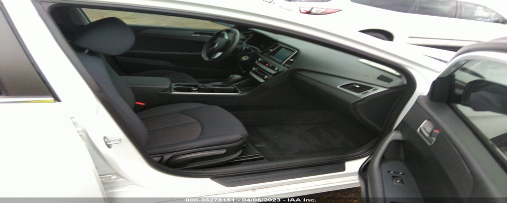 5NPE24AF0KH730104 2019 HYUNDAI SONATA photo no. 5