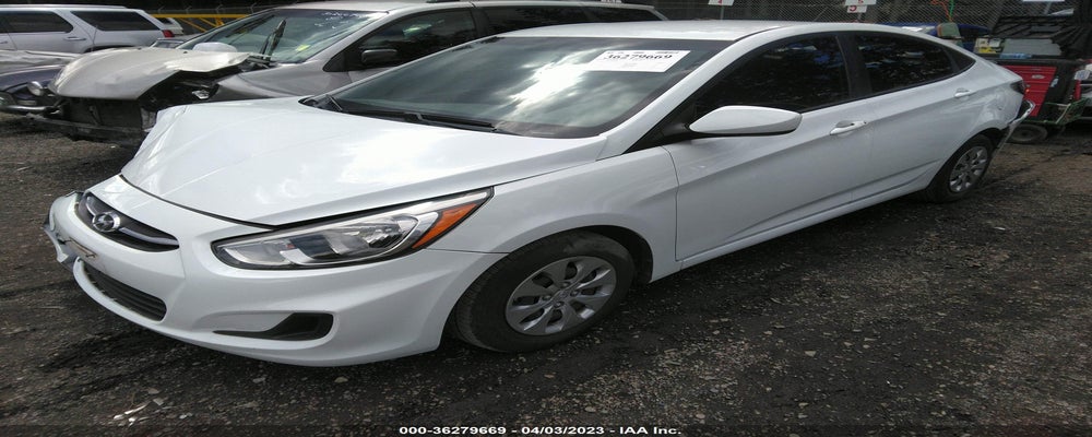 KMHCT4AE0FU907236 2015 HYUNDAI ACCENT photo no. 2