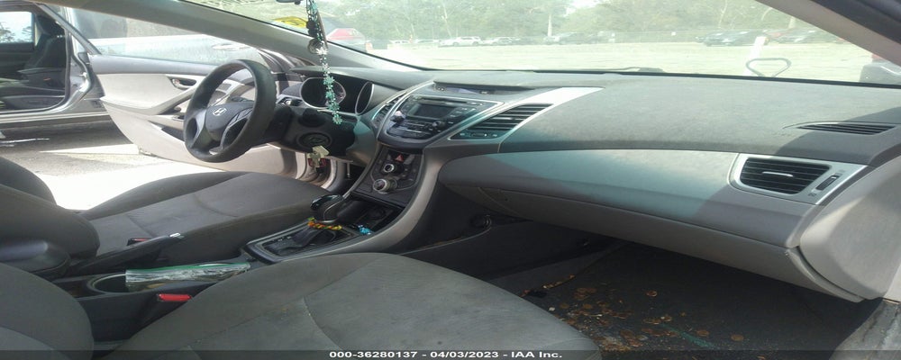 KMHDH4AE1GU635190 2016 HYUNDAI ELANTRA photo no. 5