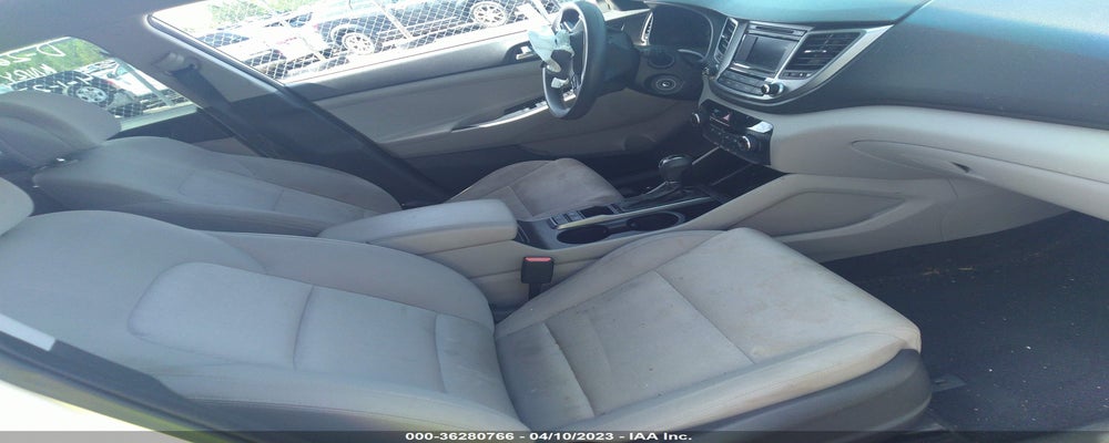 KM8J3CA45GU106019 2016 HYUNDAI TUCSON photo no. 5