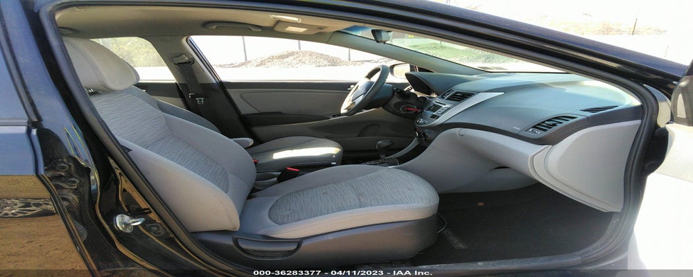 KMHCT4AEXHU375500 2017 HYUNDAI ACCENT photo no. 5