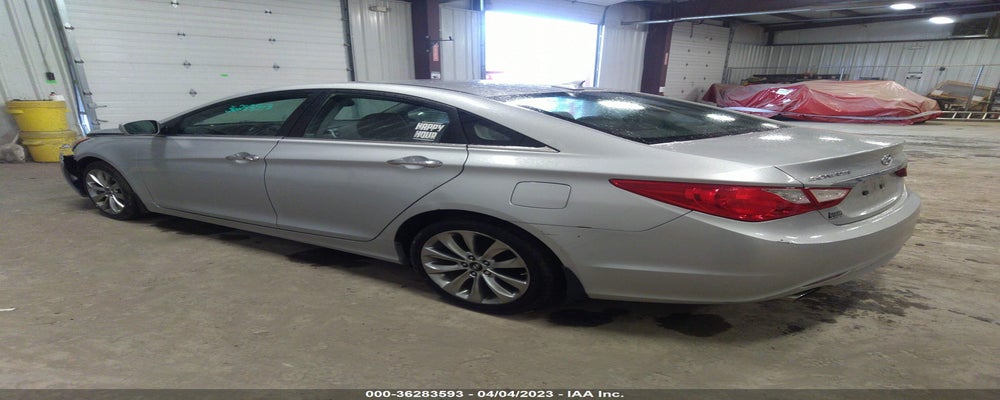 5NPEC4AC8BH109597 2011 HYUNDAI SONATA photo no. 3