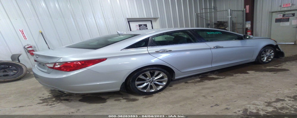 5NPEC4AC8BH109597 2011 HYUNDAI SONATA photo no. 4