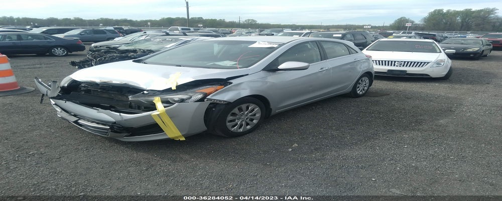 KMHD35LH6GU283770 2016 HYUNDAI ELANTRA GT photo no. 2