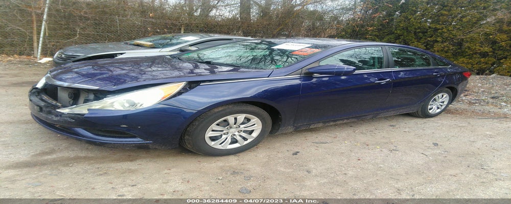 5NPEB4AC3BH063616 2011 HYUNDAI SONATA photo no. 2