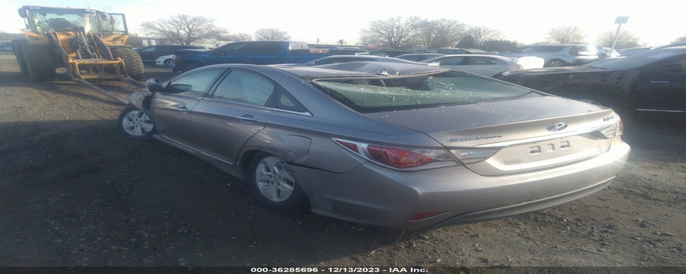 KMHEC4A46BA008084 2011 HYUNDAI SONATA photo no. 3