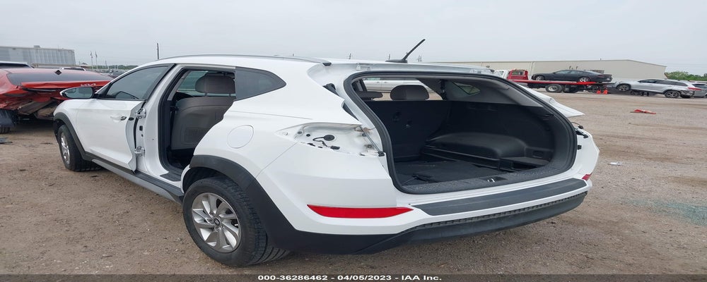 KM8J33A48HU379456 2017 HYUNDAI TUCSON photo no. 3