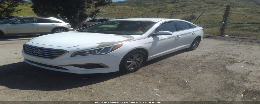 5NPE24AF3HH453716 2017 HYUNDAI SONATA photo no. 2