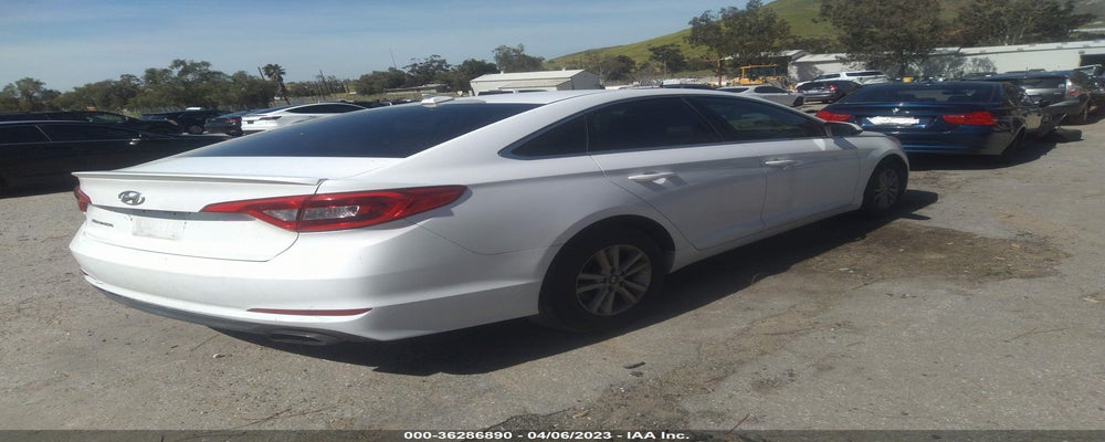 5NPE24AF3HH453716 2017 HYUNDAI SONATA photo no. 4