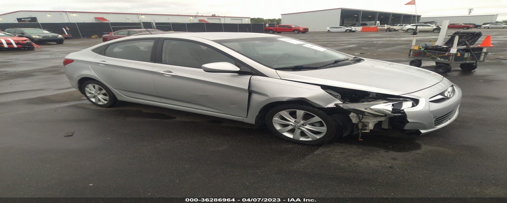 KMHCU4AE7DU564533 2013 HYUNDAI ACCENT photo no. 11