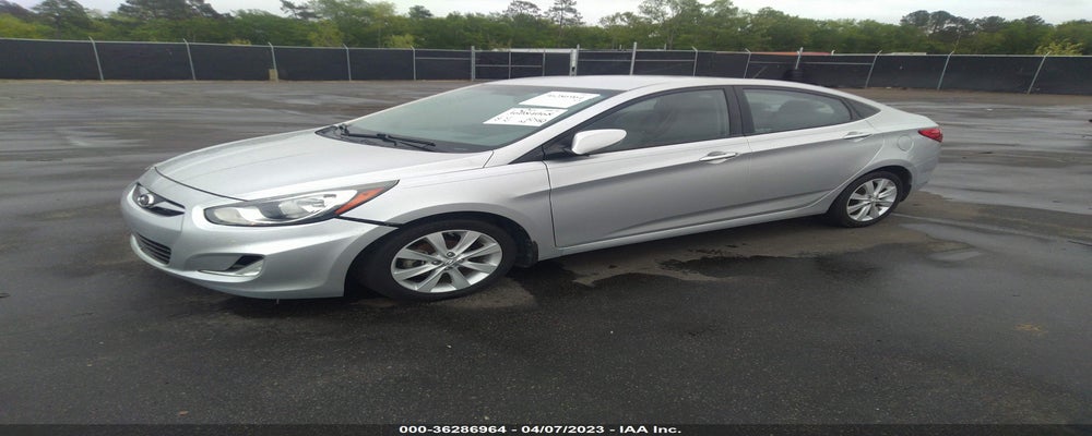 KMHCU4AE7DU564533 2013 HYUNDAI ACCENT photo no. 2