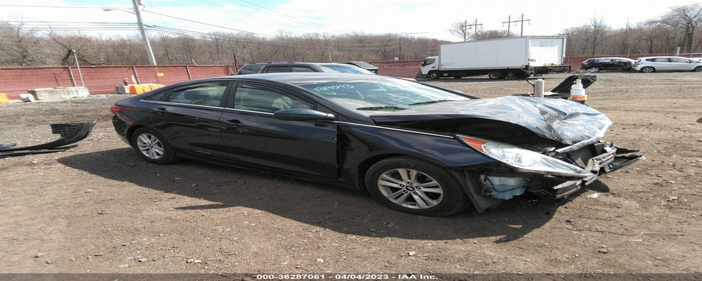5NPEB4AC6BH199903 2011 HYUNDAI SONATA photo no. 3