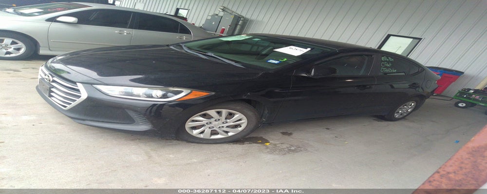 KMHD74LF1HU080476 2017 HYUNDAI ELANTRA photo no. 2