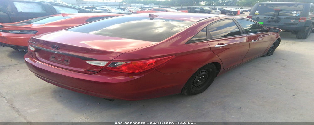 5NPEC4AC5BH064036 2011 HYUNDAI SONATA photo no. 4