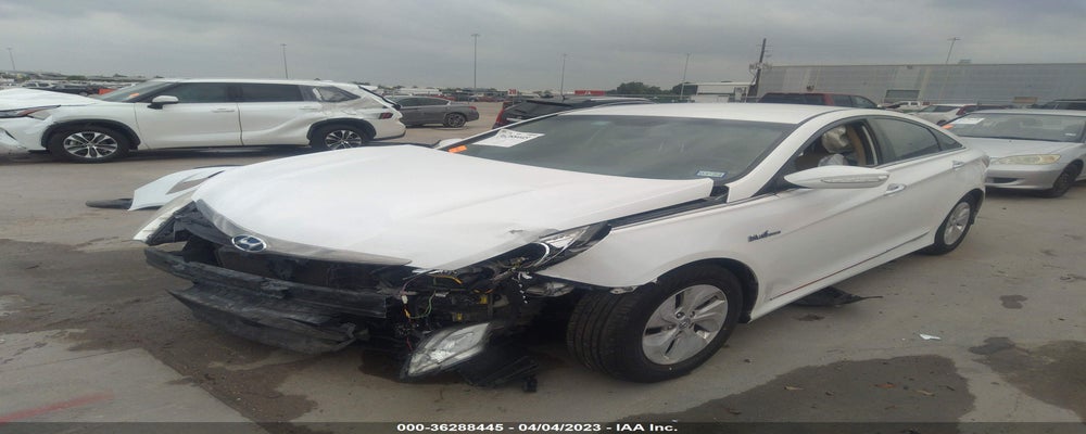 KMHEC4A44FA134319 2015 HYUNDAI SONATA HYBRID photo no. 2
