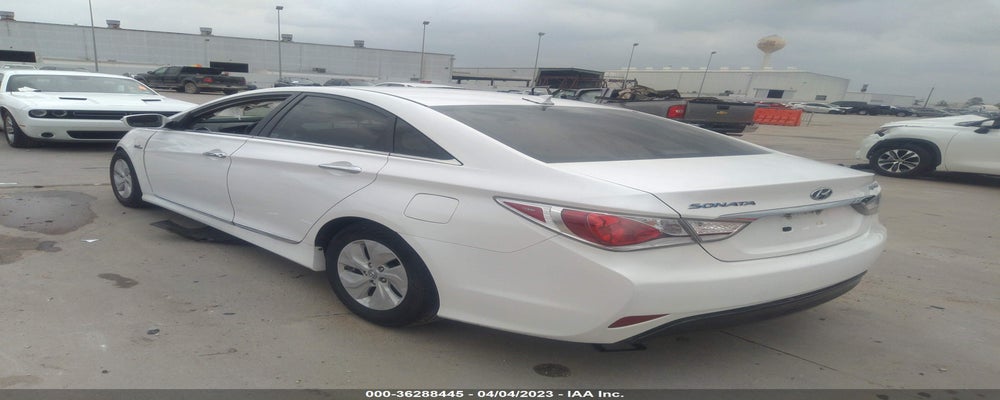 KMHEC4A44FA134319 2015 HYUNDAI SONATA HYBRID photo no. 3