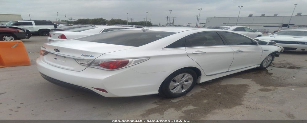KMHEC4A44FA134319 2015 HYUNDAI SONATA HYBRID photo no. 4