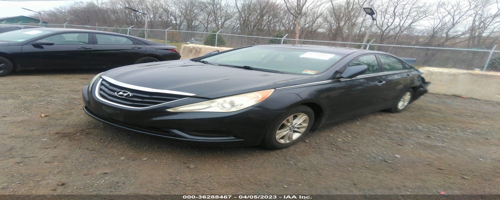 5NPEB4AC4BH241873 2011 HYUNDAI SONATA photo no. 2
