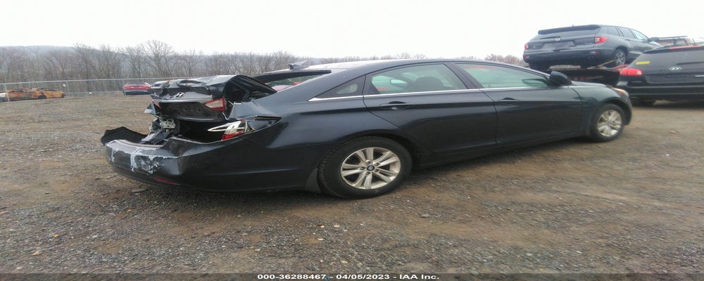 5NPEB4AC4BH241873 2011 HYUNDAI SONATA photo no. 4