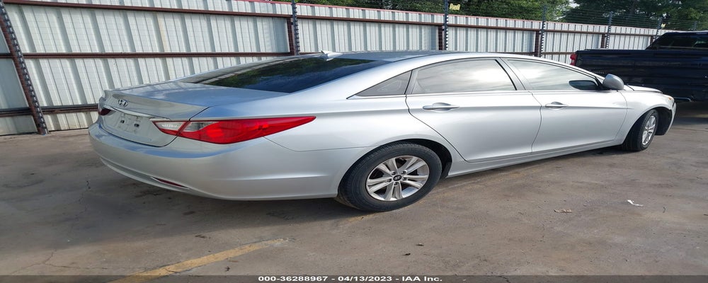 5NPEB4AC6DH644322 2013 HYUNDAI SONATA photo no. 4